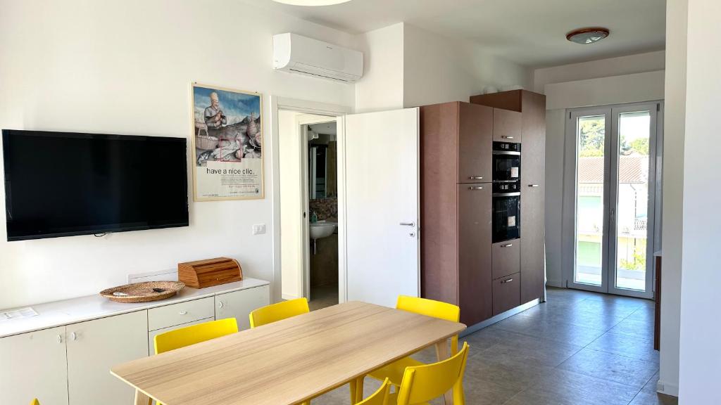 M026 - Marcelli, nuovo trilocale con terrazzo a 80 metri dal mare - 2
