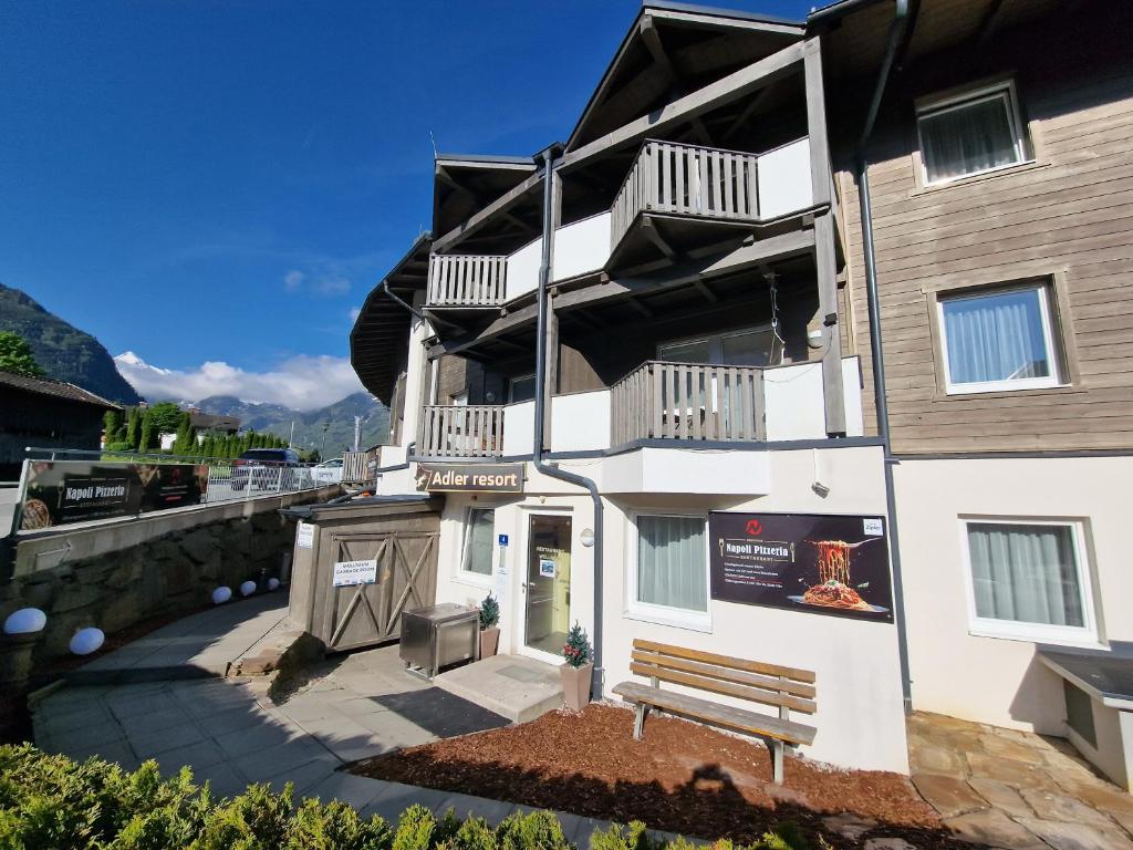 Adler Kaprun, Golf 'n' Ski and Mountain Biking. - 2