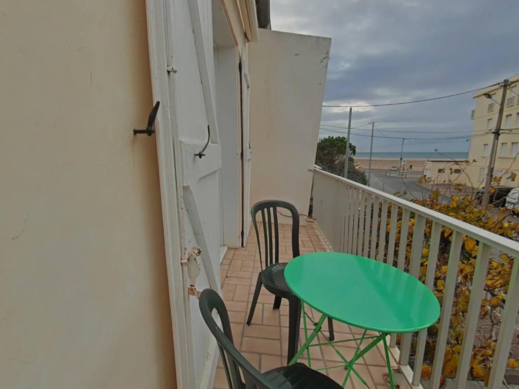 Appartement avec balcon proche plage - 2