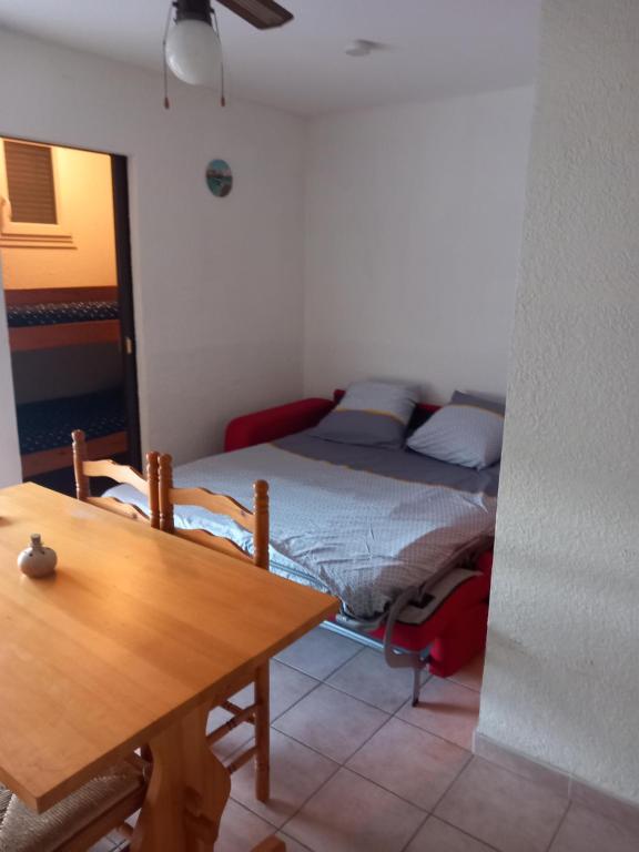 Studio à 100 mètres de la plage 4 personnes - 2