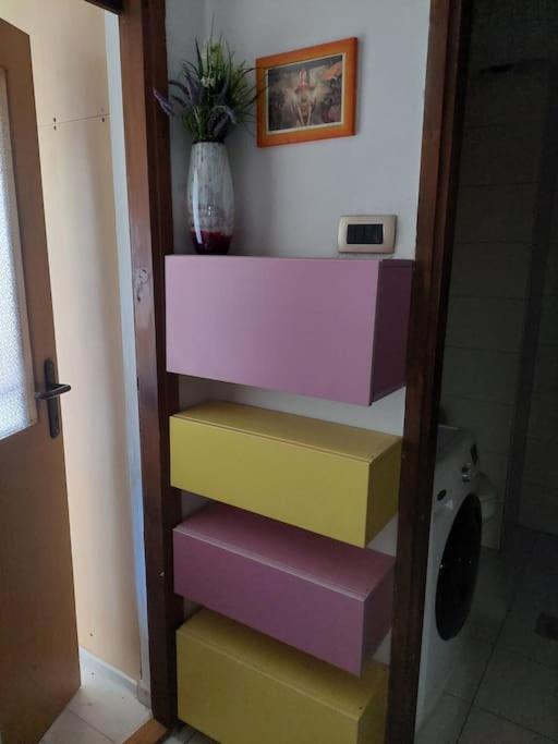 Modern 1-bedroom condo with free parking & fast WiFi - 2