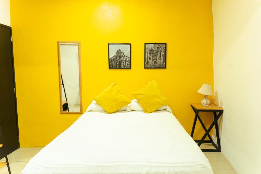 Casa Don José: GIRASOLES Suite - 3
