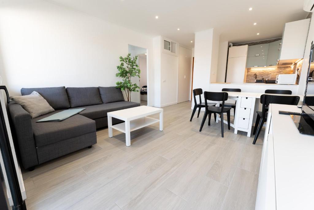 Sunny Vibes Apartment with Pool & Ocean Views - 5