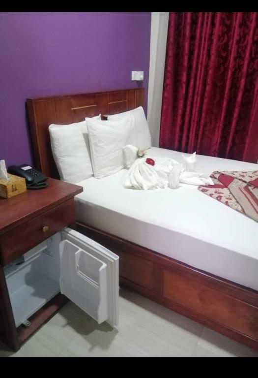 Cluzio Ways, Kwabenya