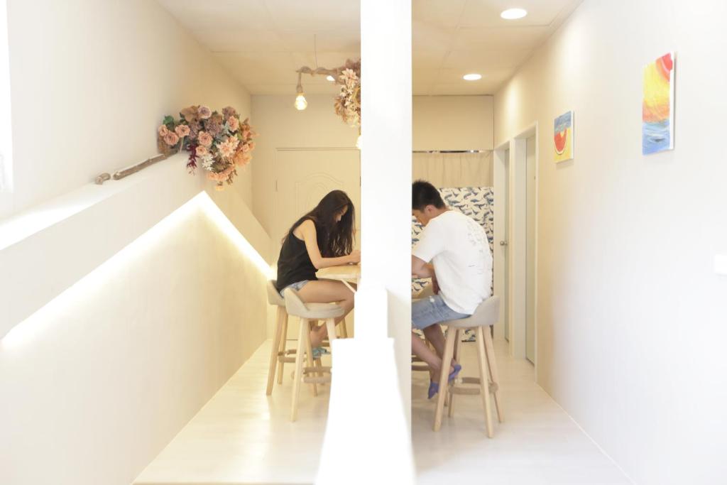 小巷微光