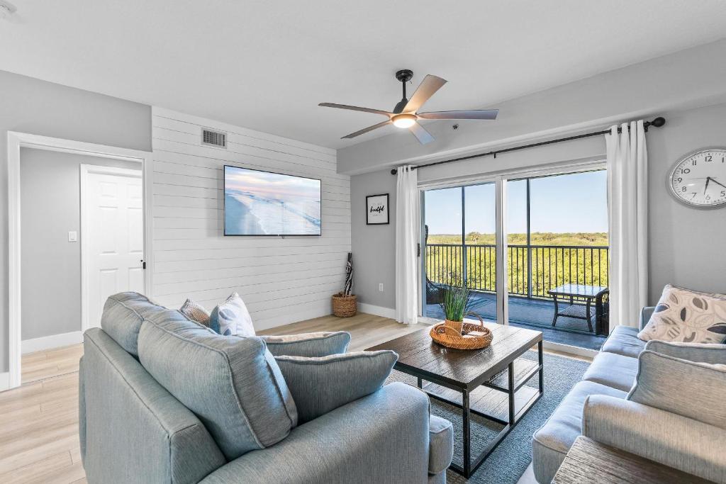 Oceanwalk 5-405, New Smyrna Beach