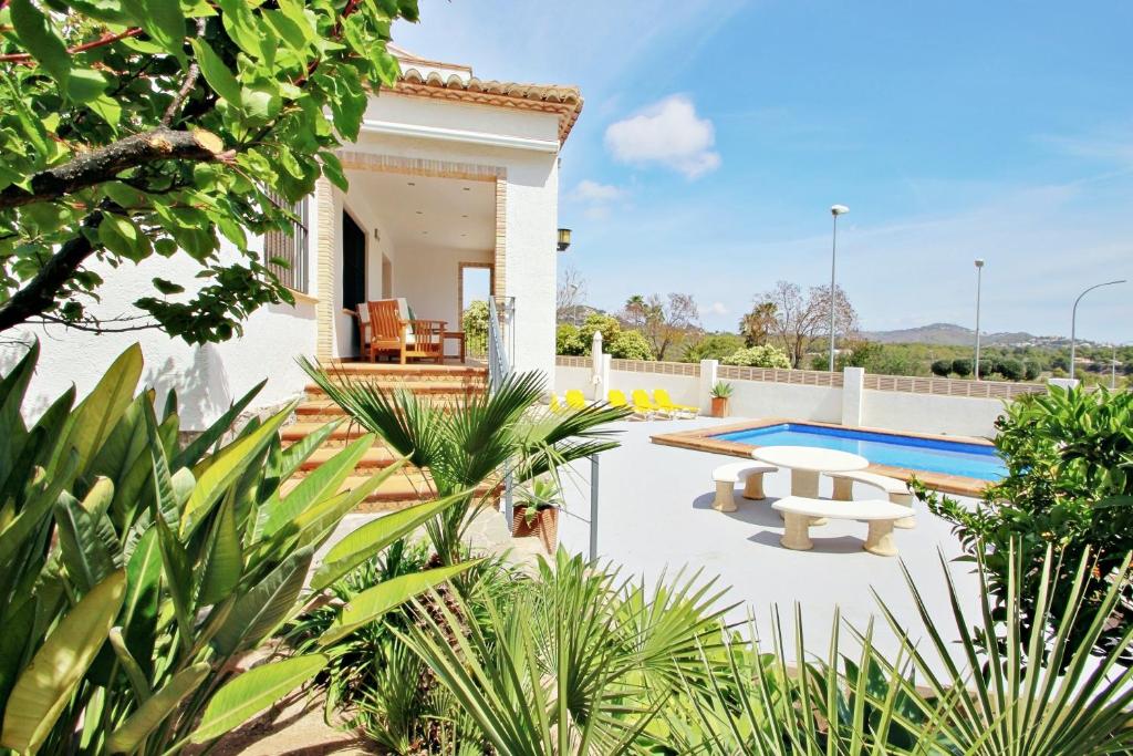 Maite - spacious villa with views and private pool in Calpe - 4