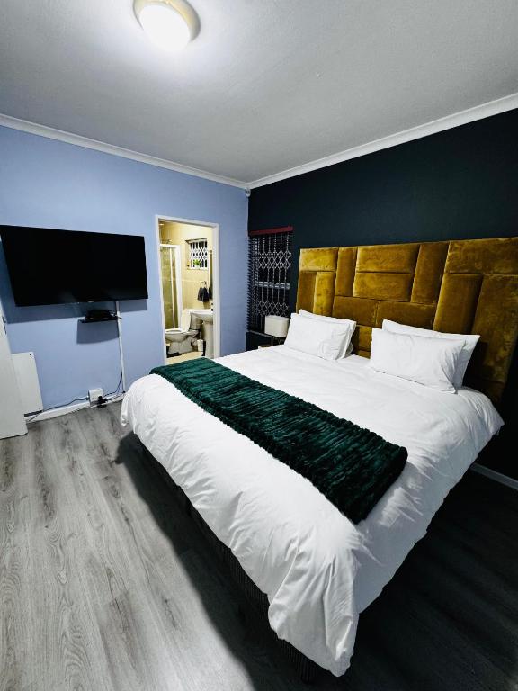 Blue Lily Haven Cape Town Self Catering Home, Кейптаун