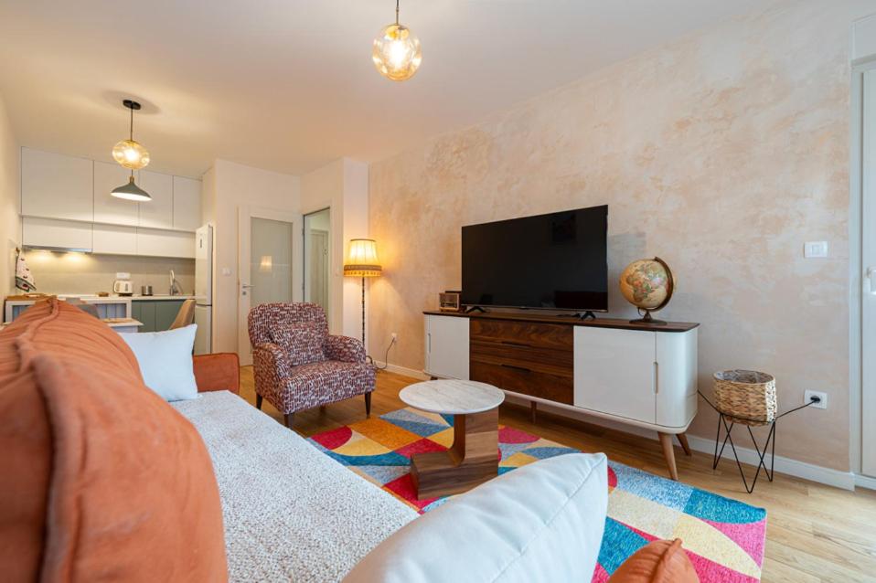 Geppetto Apartment - 2