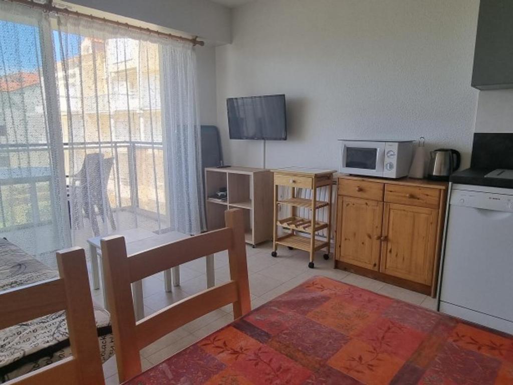 Bel appartement avec 1 chambre, parking, animaux admis, près du golf - FR-1-323-539 - 4