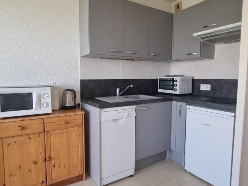 Bel appartement avec 1 chambre, parking, animaux admis, près du golf - FR-1-323-539 - 5