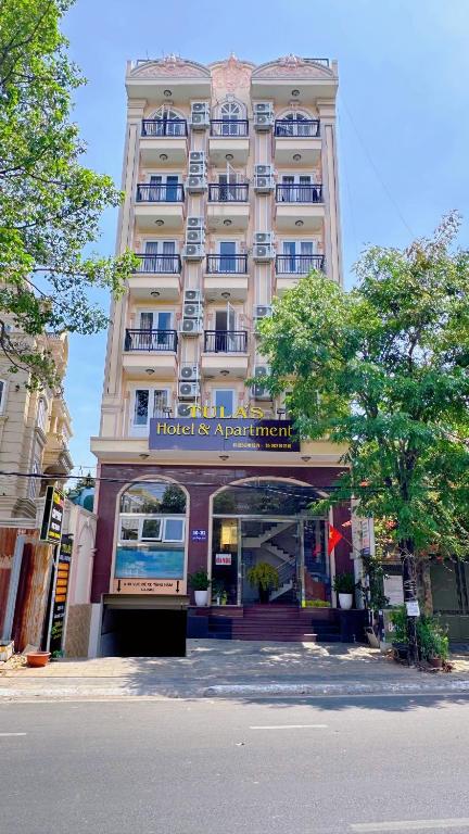 TULA’S HOTEL & APARTMENT