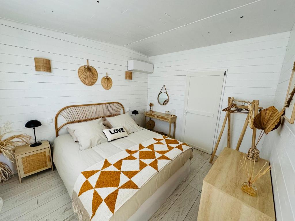 Cabane le Flamant avec jardin, piscine et parking - 2