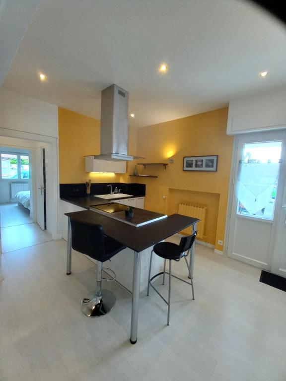 Aix-les-bains centre, 2 ch, 4 pers, climatisé - 1