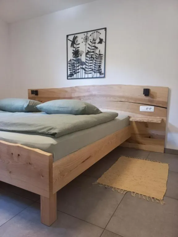 Hiša za Gradom, hotel in Kobarid