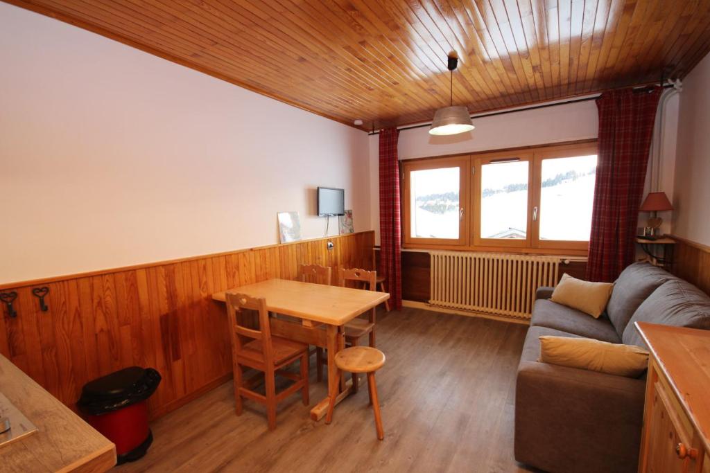 Chalet Les Myrtilles aux Saisies sur les pistes - 1