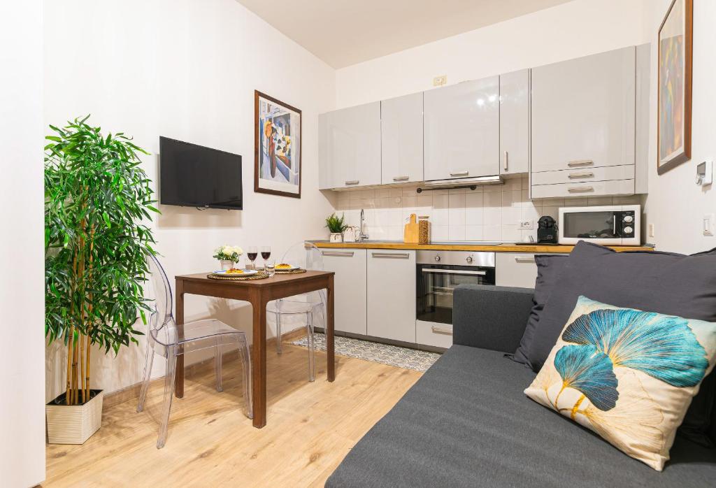Design Apartment - Tricolore, Macedonio Melloni - 2
