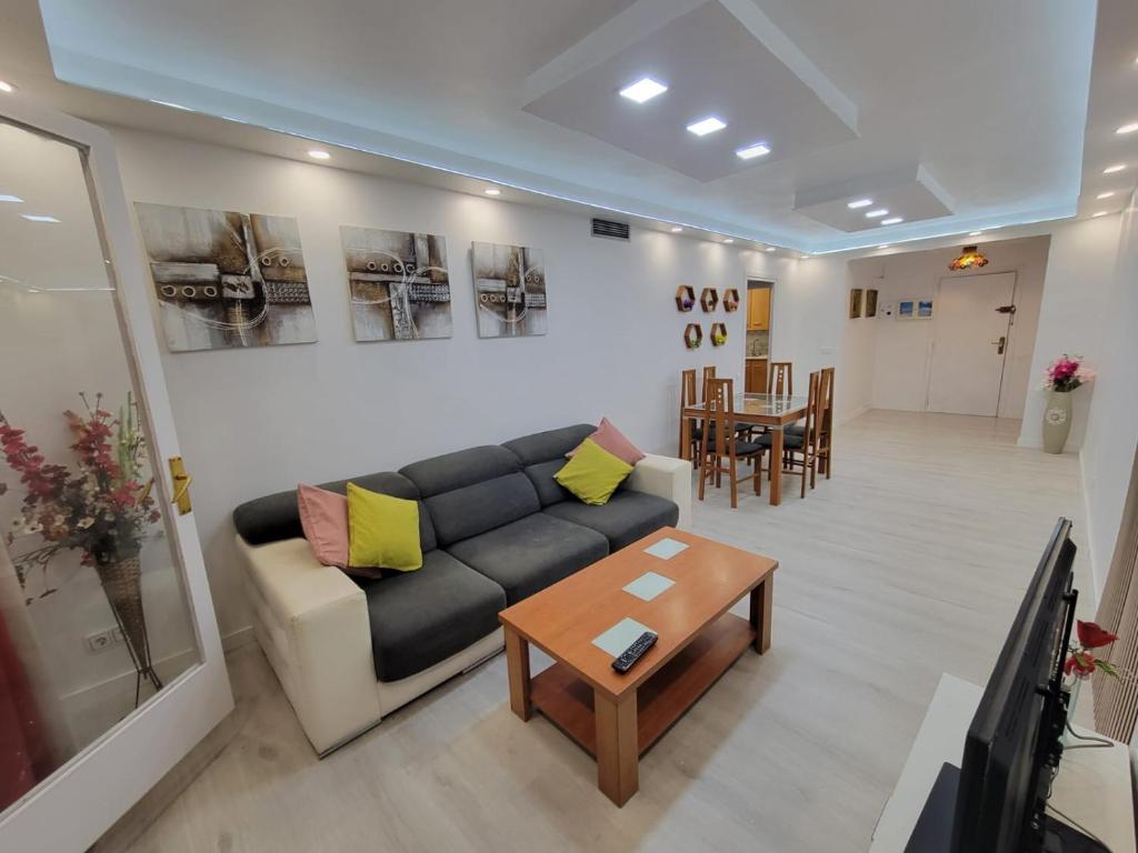 SALOU FAMILY APARTMENT - 1