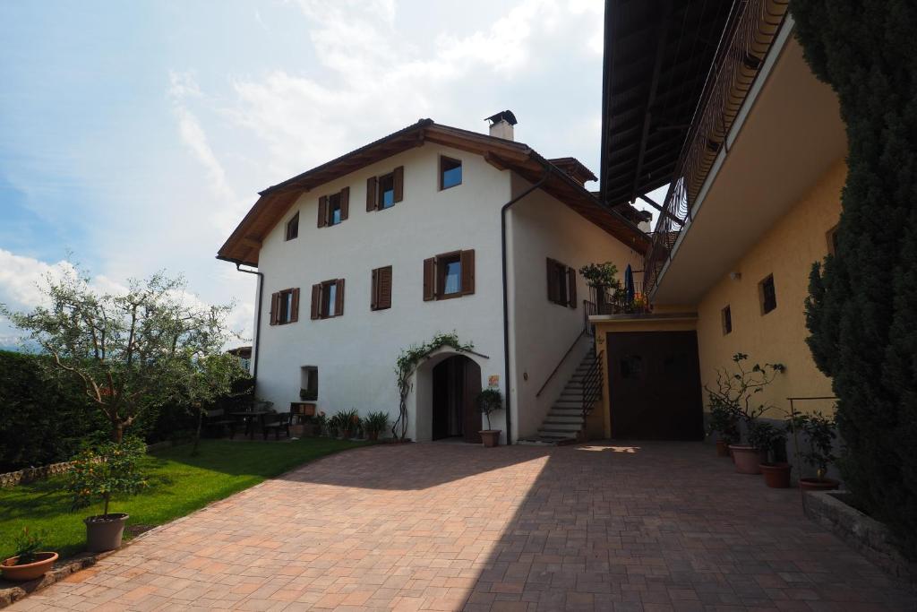 Ferienwohnungen Luggin, Caldaro