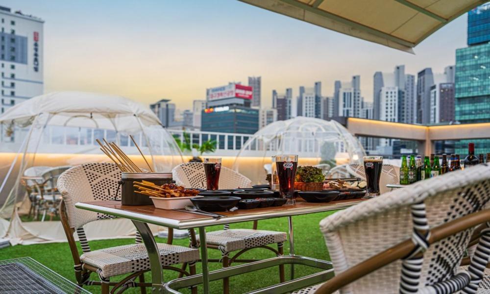 이스턴 호텔 객실