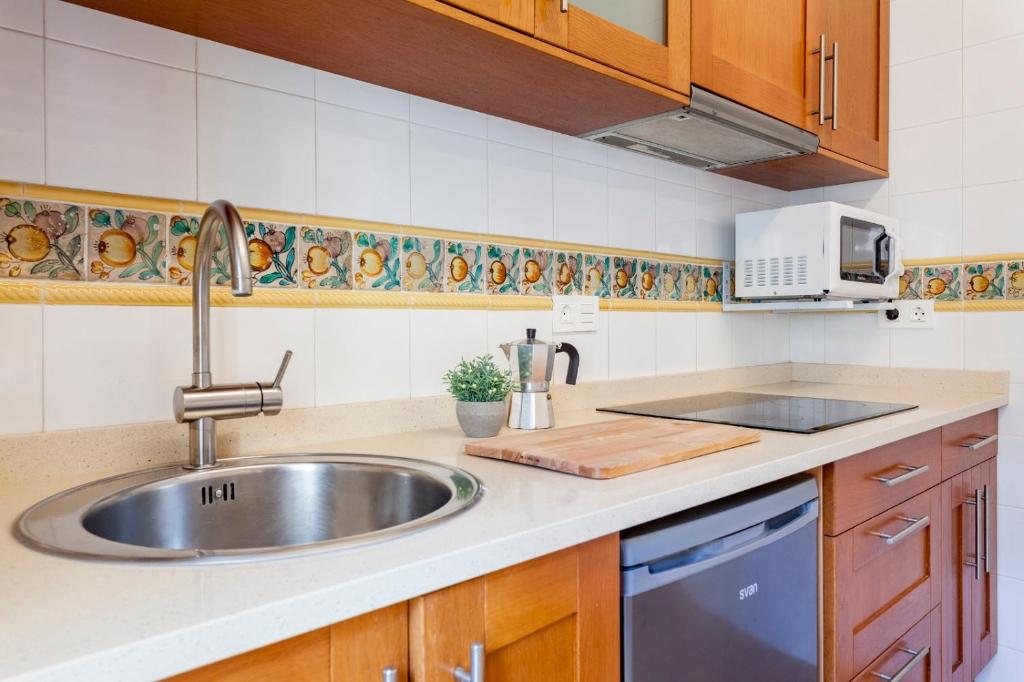 Sunny Modern Flat by Mercado Central - 5