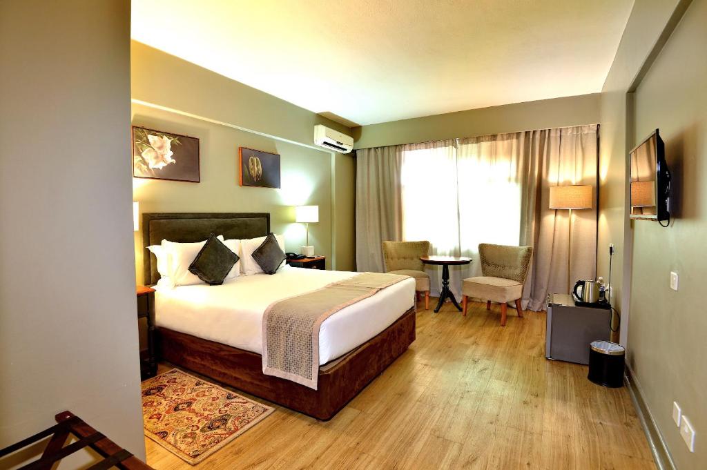Cresta Jameson Hotel