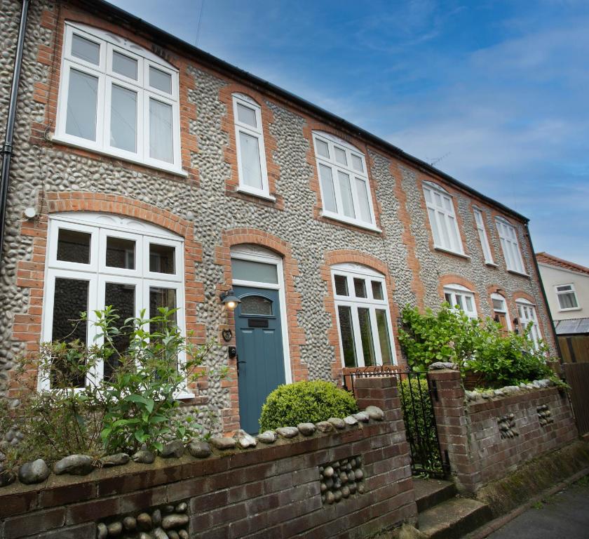 Seashell Cottage- flint coastal cottage Sheringham - Crabpot Cottages Sheringham, Sheringham