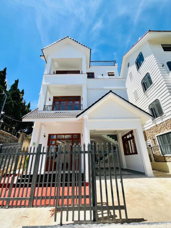 NHỚ House IV