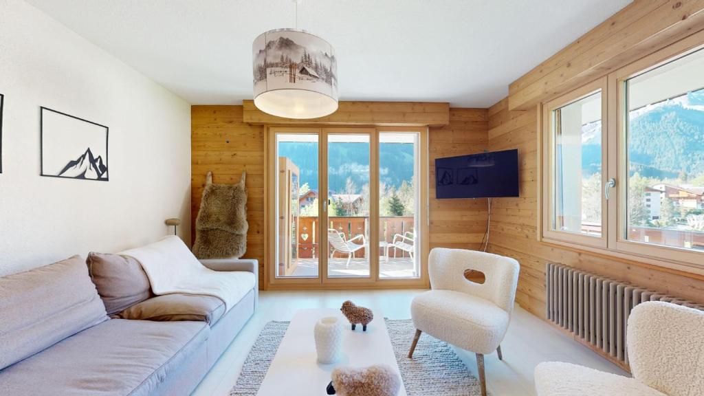 Modern alpine apartment with sauna, Champéry