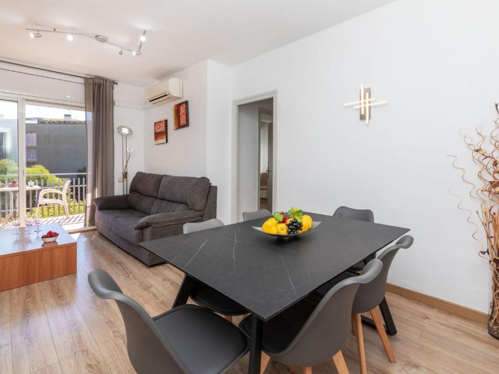Apartment Eixample Esq Rocafort Diputacio by Interhome - 2