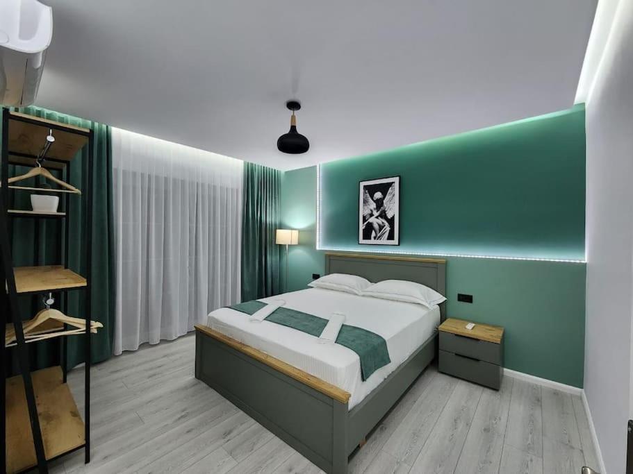 'Olive'Condo -Where Your Next Journey Begins, Berat