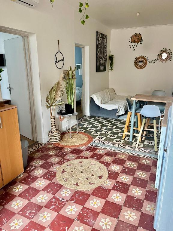 Charmant appartement, Nîmes