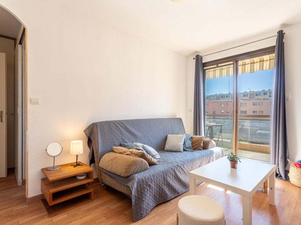 Apartment Saint James-14 by Interhome - 3