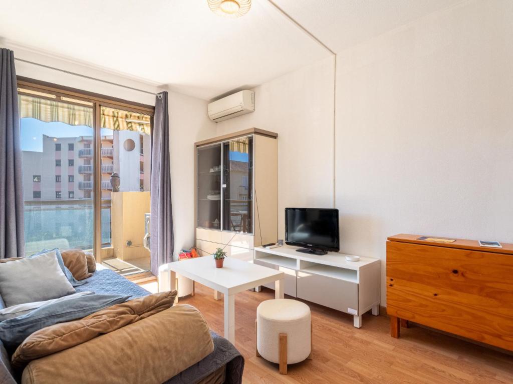 Apartment Saint James-14 by Interhome - 4