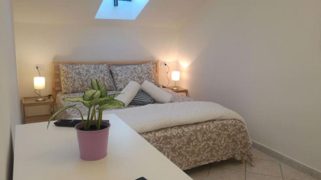Bilocale mansardato zona Corso Buenos Aires MM1-MM2 Lippi 2, Milán