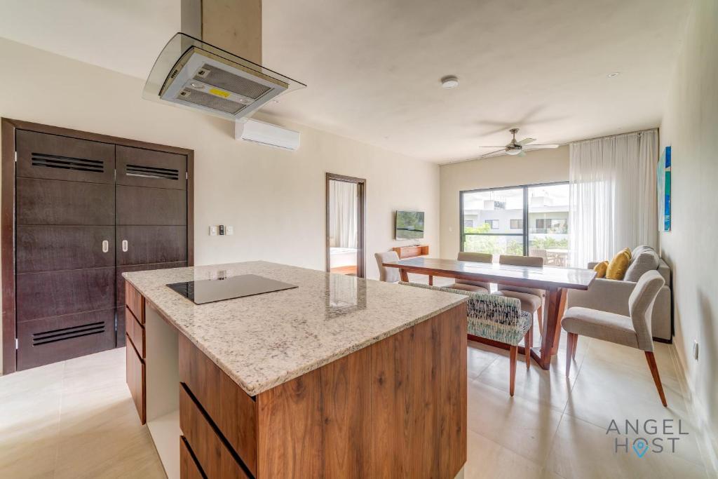 Tranquil Stay Onsite Pool Gym and Playground, Playa del Carmen