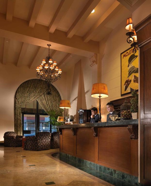 Kensington Park Hotel photo