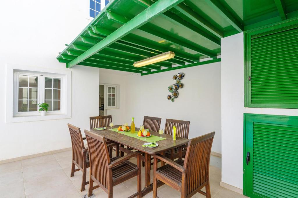 Villa Togio by Villa Plus - 3