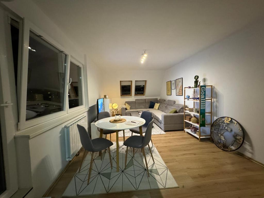 Apartment 075 - 4