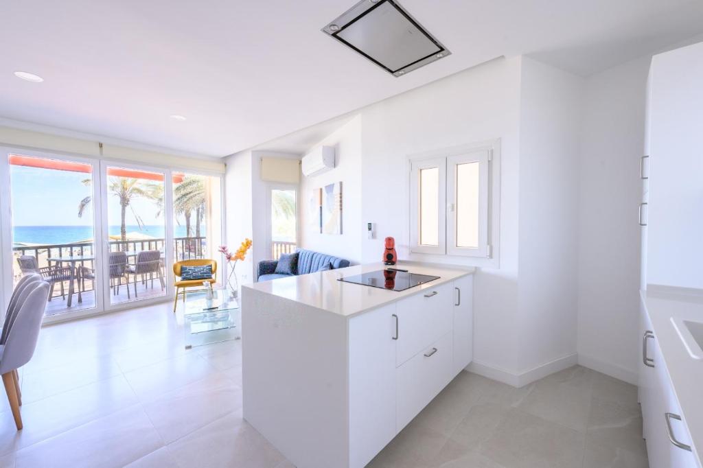 Dreams by the sea 2 bedrooms & 2 baths by 10ToSea - 5