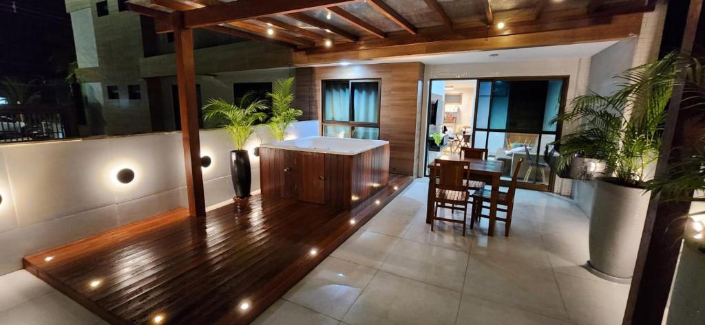 Hot tub