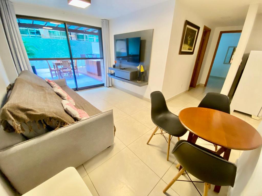 Shared lounge/TV area