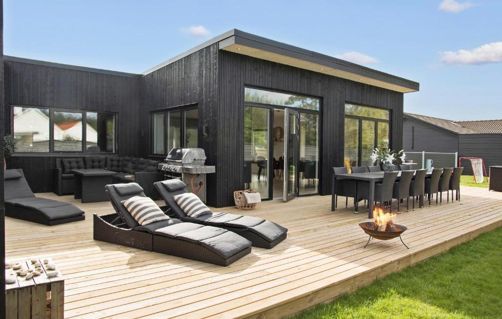 Amazing Home In Blokhus With Sauna, Blokhus