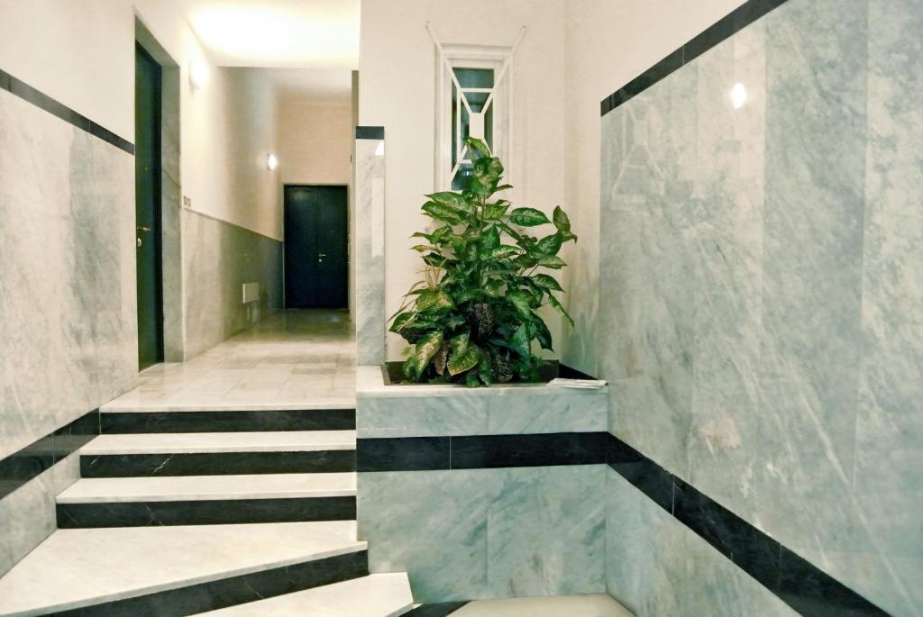 Romeo Apartments