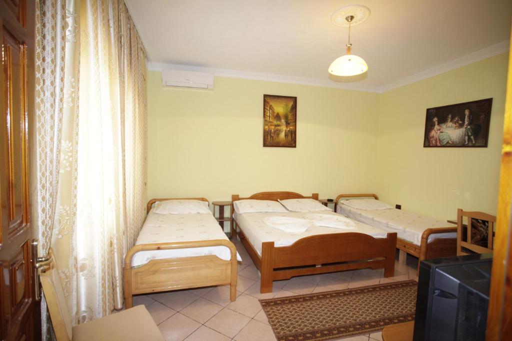 Alen Bar Hotel — Hotel in Tirana