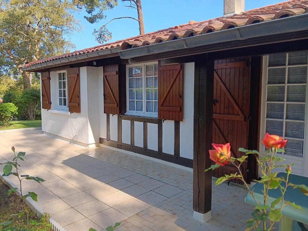 Maison spacieuse avec jardin, proche commerces et plage, 6 couchages, parking privatif - FR-1-239-902 - 1