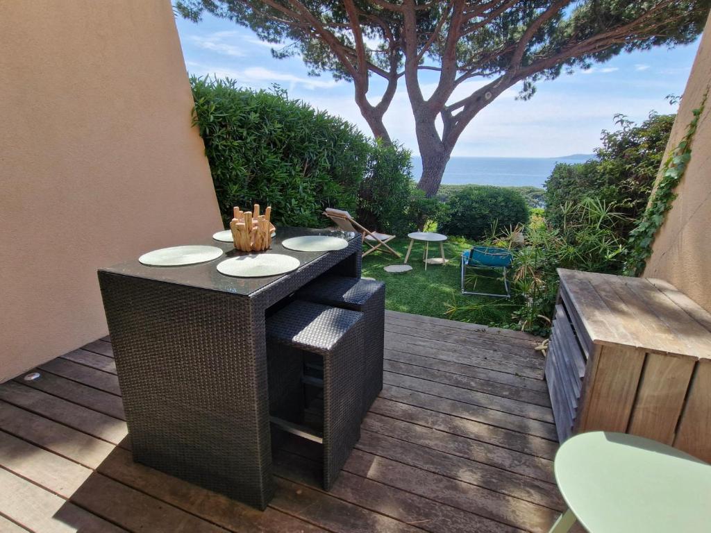 Appartement climatisé 2 pièces avec vue mer : 4 pers, piscine, parking - FR-1-780-38 - 5