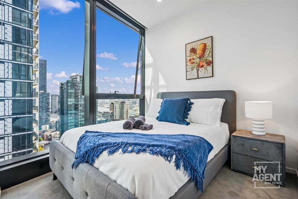 Sleep in the Clouds Level 30 Aus 108 - sleeps 6, Melbourne