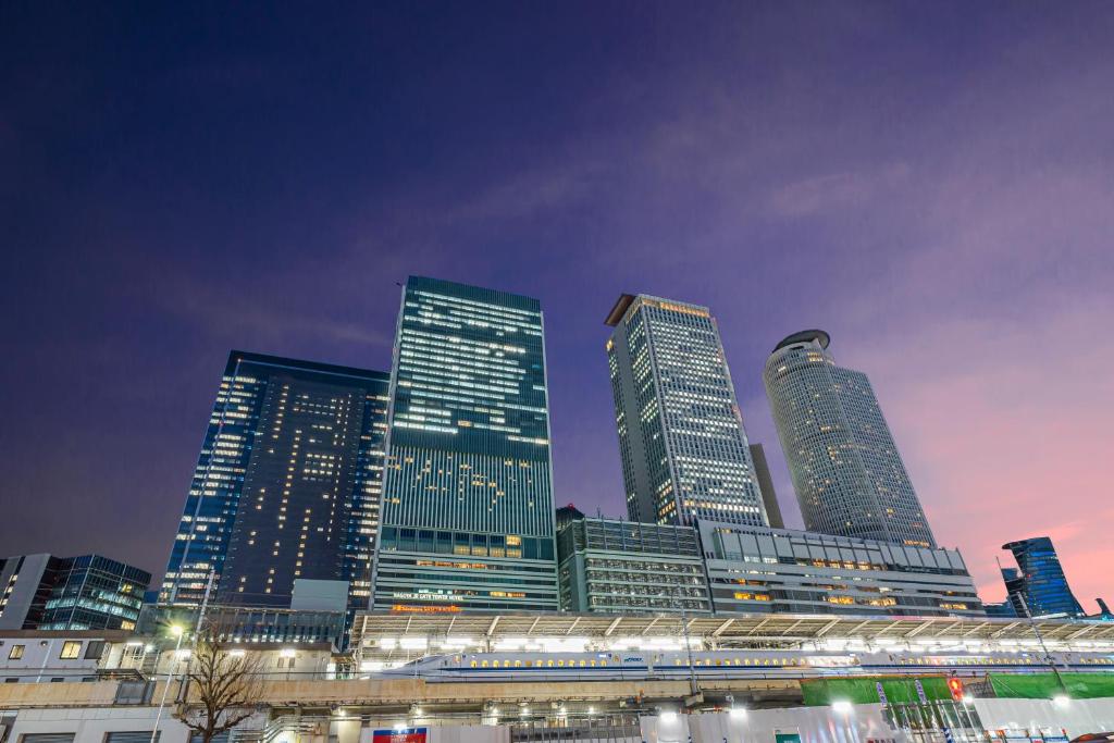 나고야 역 야경