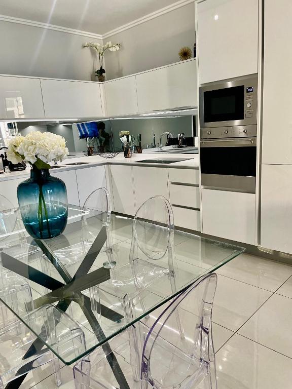 ELLIPS WATERFALL BIDASPAD, Midrand